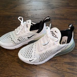 White Nike Airmax 270